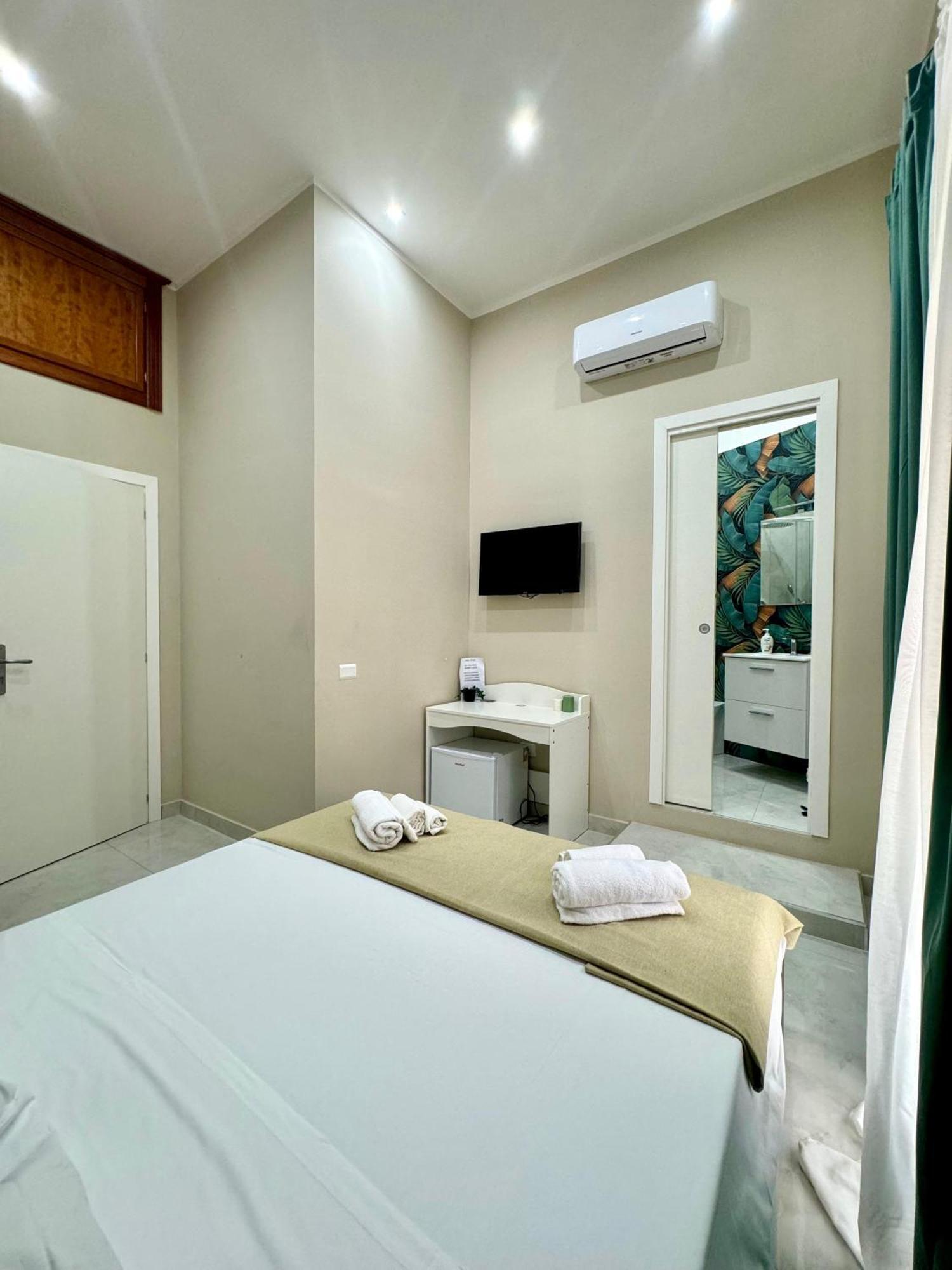 Royal Dream Bed & Breakfast Naples Exterior photo