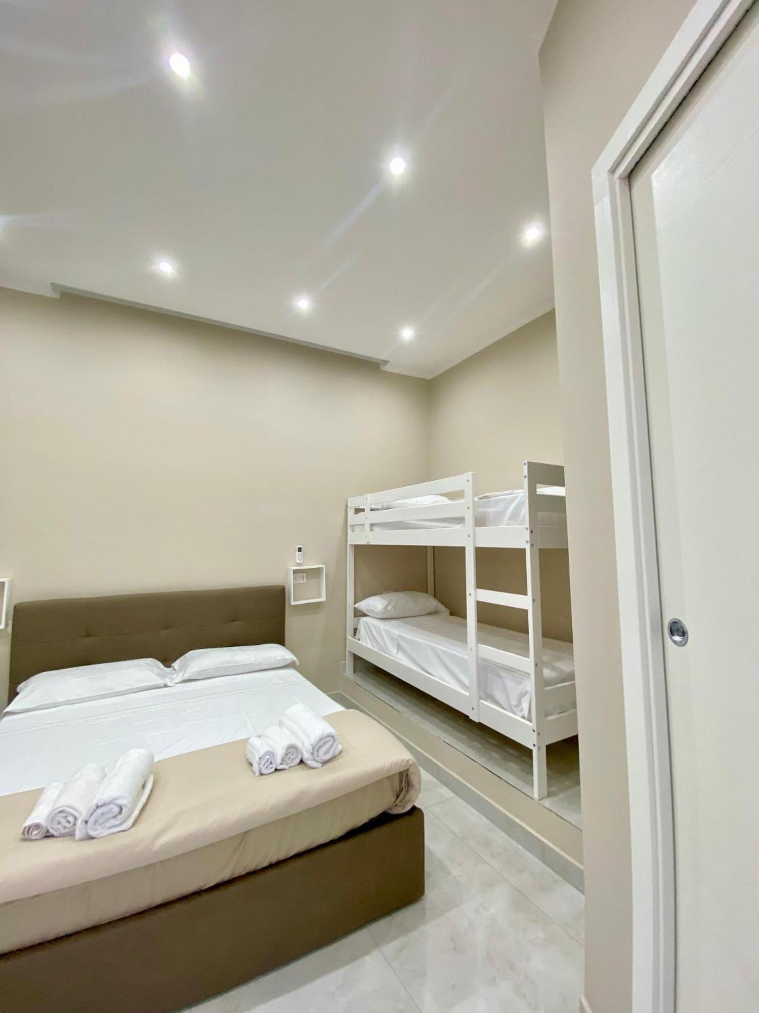 Royal Dream Bed & Breakfast Naples Exterior photo