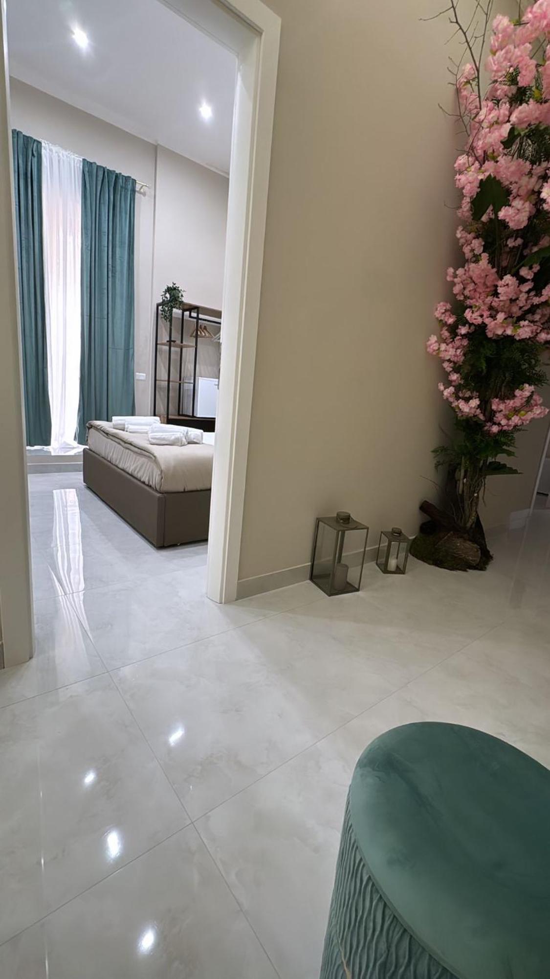 Royal Dream Bed & Breakfast Naples Exterior photo